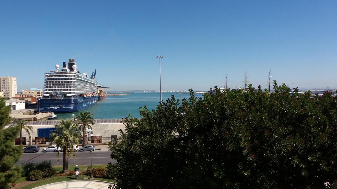 Apartamento Puerta Al Mar Cádiz Exterior foto